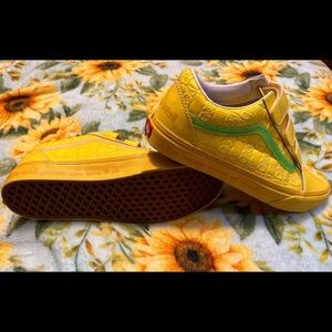 Mens 2023 Gold Haribo Vans